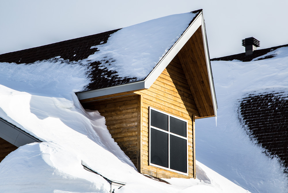 Jour #4 - Lucarne de bois enneige